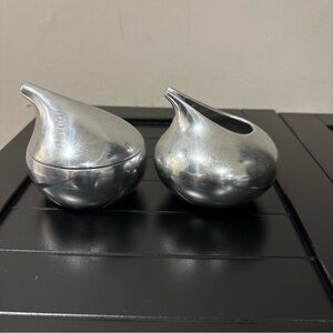 Nambe Kurl Sugar and Creamer